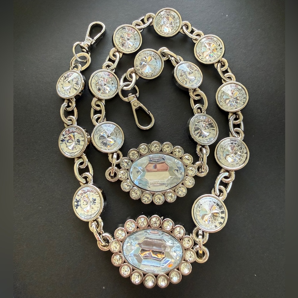 SILVER TONED CLEAR GEM STONE LINK DETAIL CHAIN FOR BAG OR WALLET NEW